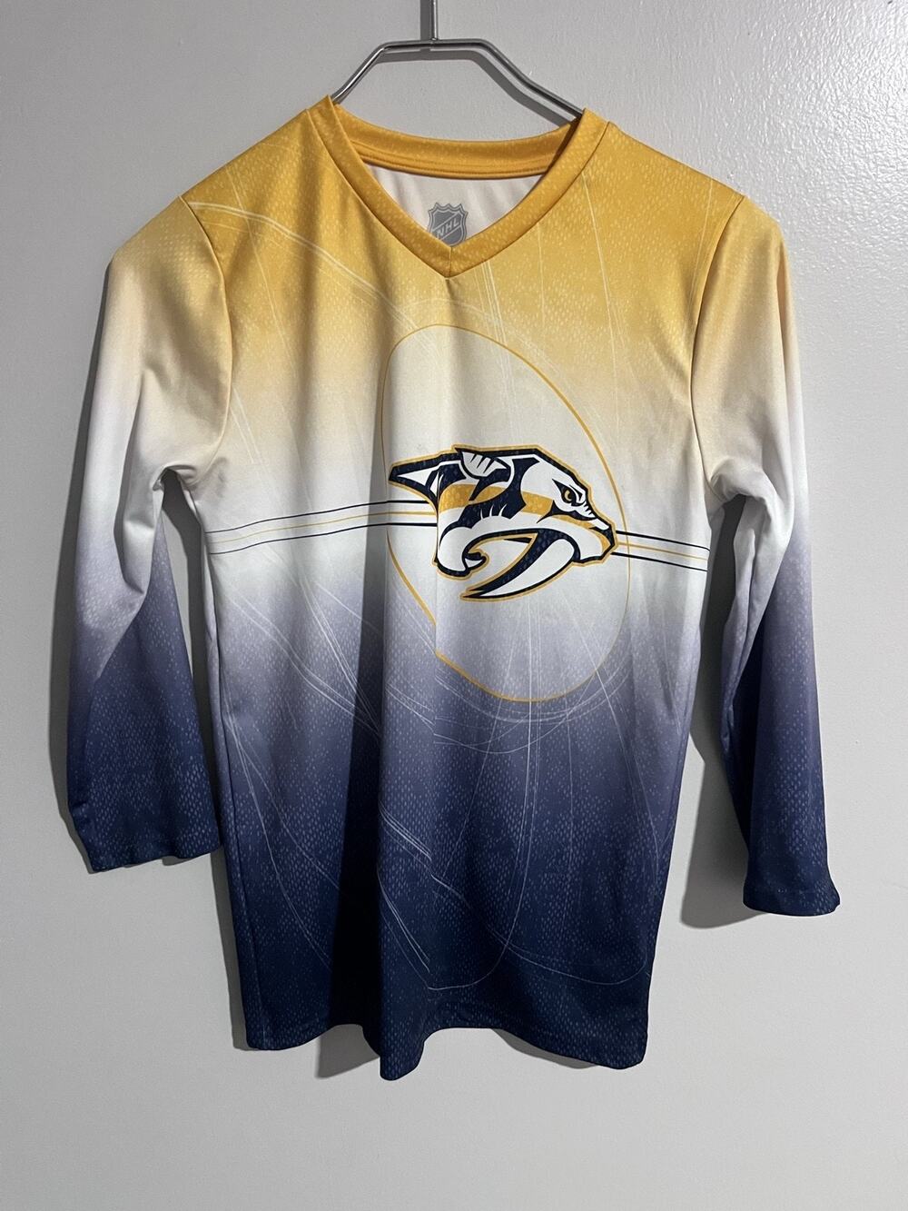 Nashville Predators Jersey Youth M Multi-Color NHL Hockey Long Sleeve Crewneck